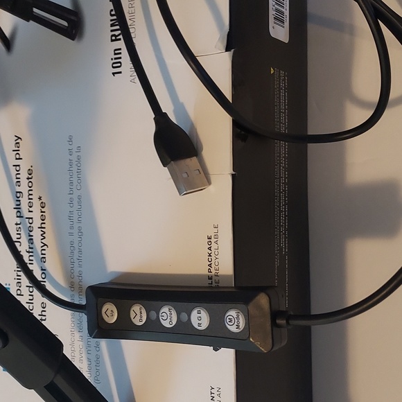 RGB Ring Light  with tripod - Picture 5 of 8